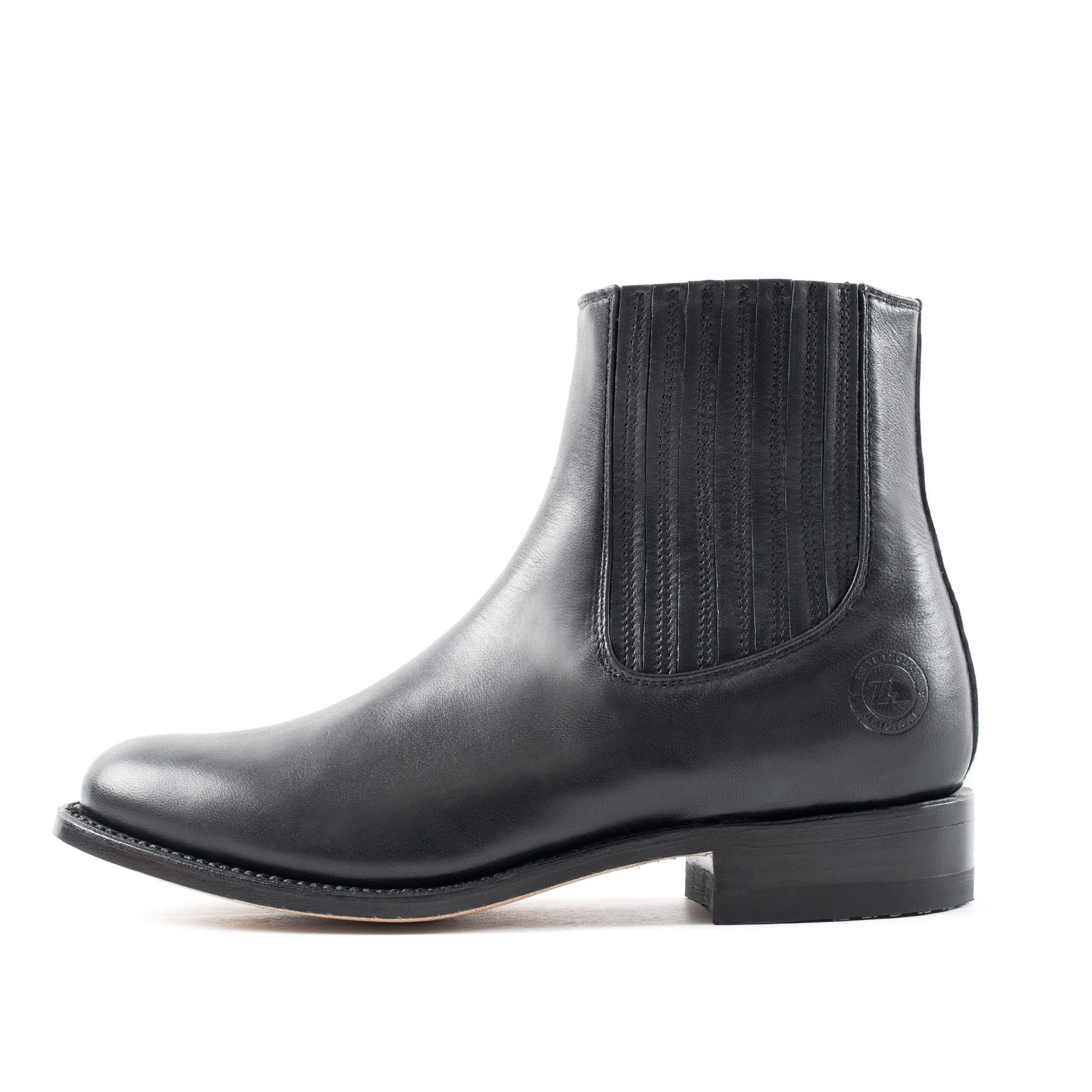 Charro Short Boot in Black Sheepskin Style 6000