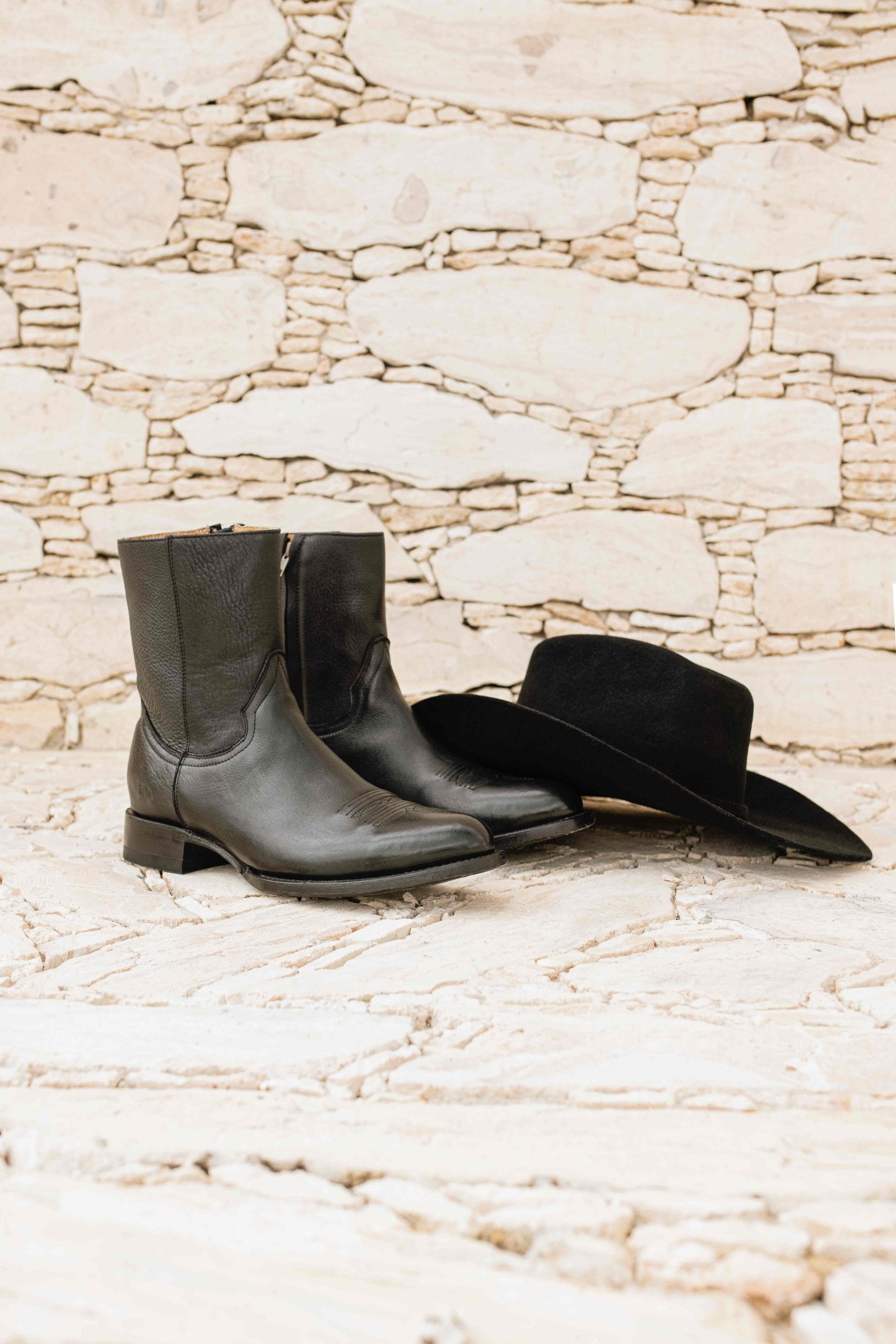 Men's Leather Cowboy Zip Boot Montana Black Color Style 11200