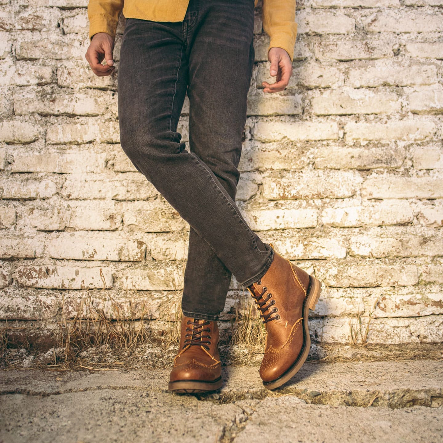 Wingtip Lace-Up Boot in Challenger Caoba Style 7001