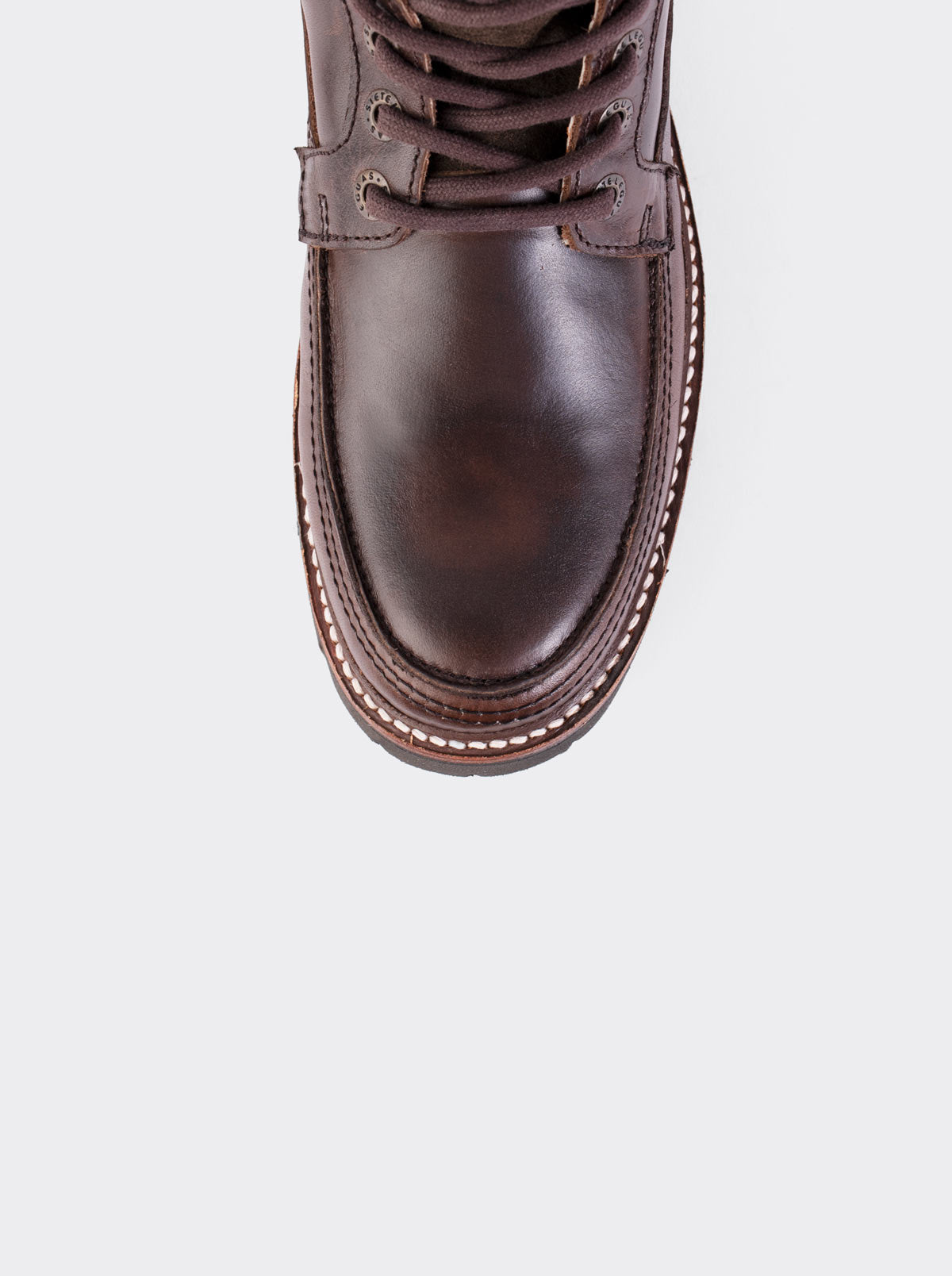 Bota Haiker de Vestir Moc Toe de Piel con Suela Extra Ligera Olmeca Café estilo 2705