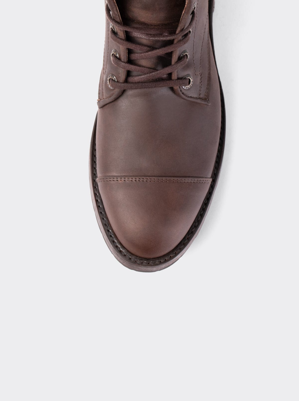 Botín Cap Toe con Suela Doble Vida Track Crazy Café Estilo 6304