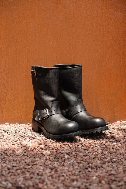 Bota Biker con Casco de Acero y Suela Track Bull Fight Negro Estilo 1808