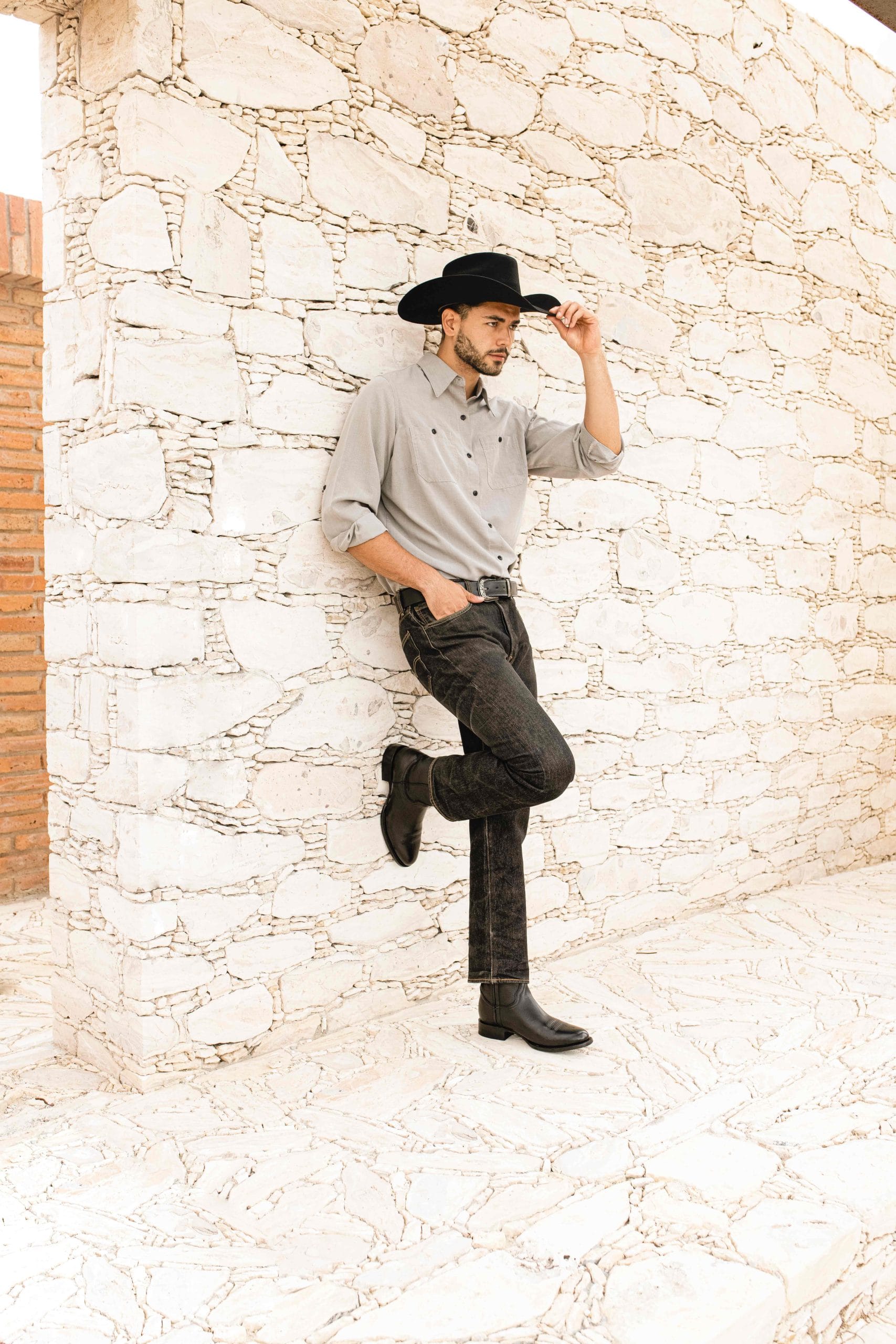 Botín Vaquero con Cierre Montana Negro Estilo 11200