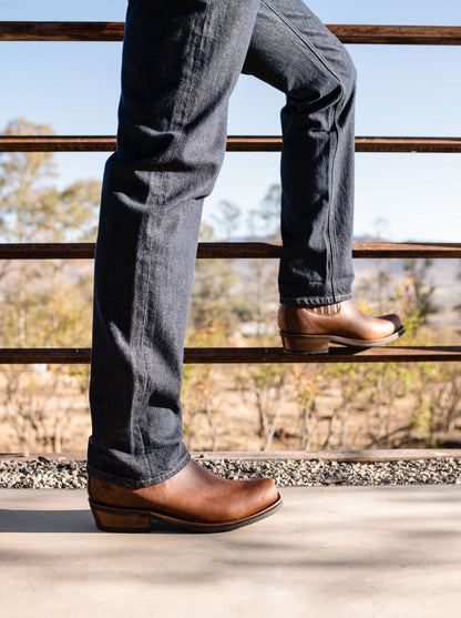 Botín Charro Trompa de Puerco con Suela Antiderrapante Bull Fight Ocre Estilo 3603