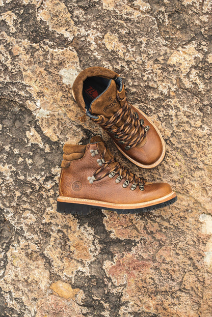 Bota Haiker Alpinista Bull Fight Ocre Estilo 2483