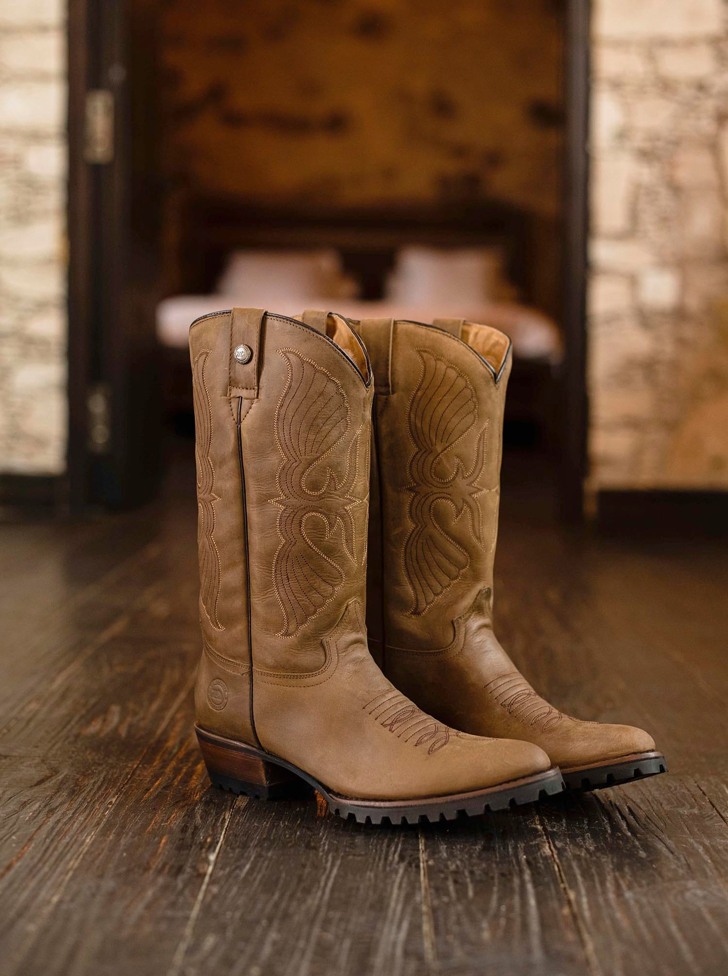 Bota Vaquera de Trabajo con Suela Track Crazy Papaya Estilo 1345